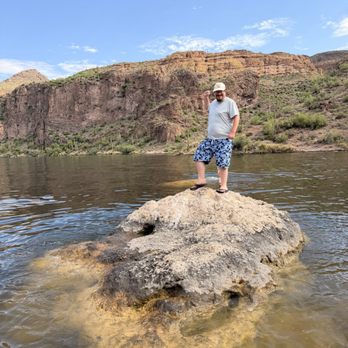 Beer Can Point - Fun rocks to climb - Lakes Near Me Beer Can Point - Fun rocks to climb - Lakes Near Me