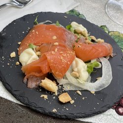 Bosco de' Medici Winery - smoked salmon with salad