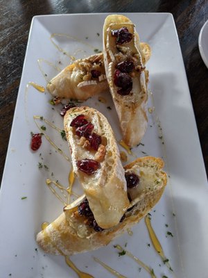 Trail House Kitchen & Bar by null