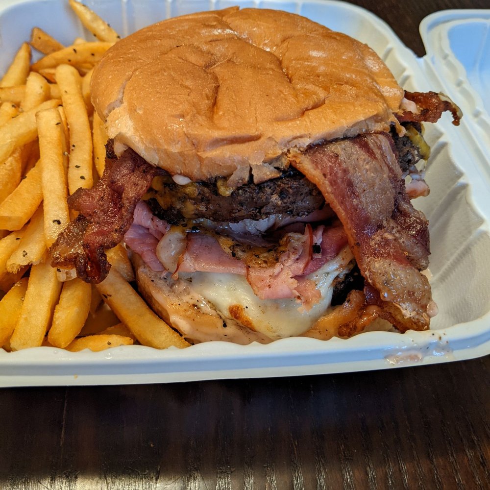 Doofers Bar & Grill - Doofers Burger - New American Near Me - Renton, Washington