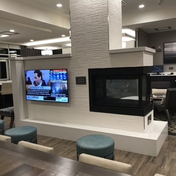 Residence Inn By Marriott - Dining area - Hotels Near Me - Mississauga, Ontario Residence Inn By Marriott - Dining area - Hotels Near Me - Mississauga, Ontario