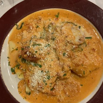 Fiore II Restaurant - Chicken Fiore - Italian Near Me - Middletown, Connecticut Fiore II Restaurant - Chicken Fiore - Italian Near Me - Middletown, Connecticut