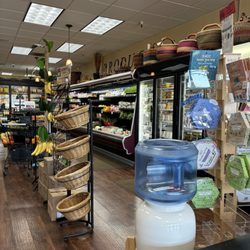 Sunrise Natural Foods - Produce/ grocery section