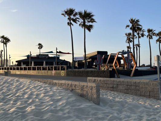 Sahara SandBar and Pizza by null