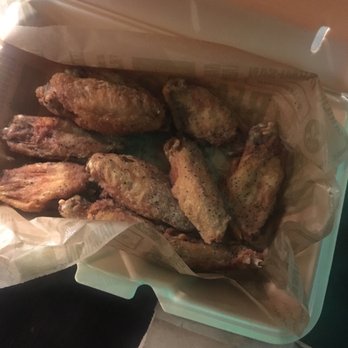 Wingstop - 10 piece lemon pepper classic, all flats EXTRA crispy - Chicken Wings Near Me - Stone Mountain, Georgia Wingstop - 10 piece lemon pepper classic, all flats EXTRA crispy - Chicken Wings Near Me - Stone Mountain, Georgia