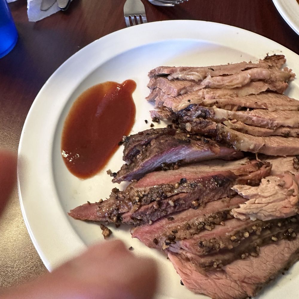 Red House BBQ - Tri tip 1/2 lb and 1/2 Lb Brisket - Barbeque Near Me - Tehachapi, California Red House BBQ - Tri tip 1/2 lb and 1/2 Lb Brisket - Barbeque Near Me - Tehachapi, California