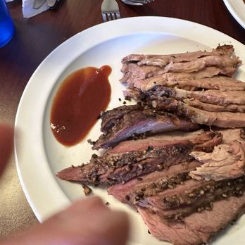Red House BBQ - Tri tip 1/2 lb and 1/2 Lb Brisket - Barbeque Near Me - Tehachapi, California