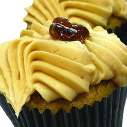 Yummy Cupcakes - Peanut Butter & Jelly