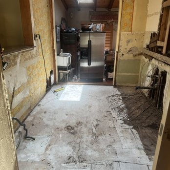 MDRN Construction - demolition of my old kitchen to the studs - General Contractors Near Me - Burbank, California MDRN Construction - demolition of my old kitchen to the studs - General Contractors Near Me - Burbank, California