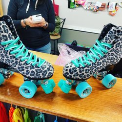 Next Level Skate Shop - Moonlight roller skates sure grip fame indoor wheels heart stoppers