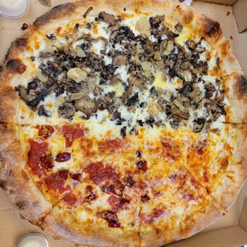 Pizzaleah - Half old grey beard and the roos - Pizza Near Me - Windsor, California Pizzaleah - Half old grey beard and the roos - Pizza Near Me - Windsor, California