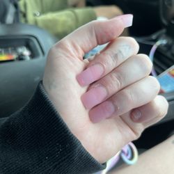 Lee Nails & Spa