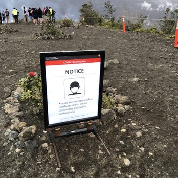 Devastation Trail - Masks signage - Hiking Near Me - Volcano, Hawaii Devastation Trail - Masks signage - Hiking Near Me - Volcano, Hawaii