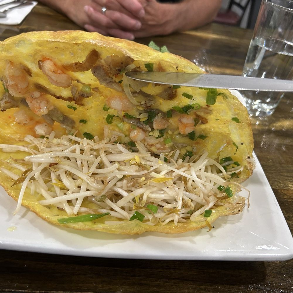 Sunflower Vietnamese Cuisine - Shrimp & Pork Crepe / Banh Xeo Tom Thit - Vietnamese Near Me - Austin, Texas Sunflower Vietnamese Cuisine - Shrimp & Pork Crepe / Banh Xeo Tom Thit - Vietnamese Near Me - Austin, Texas