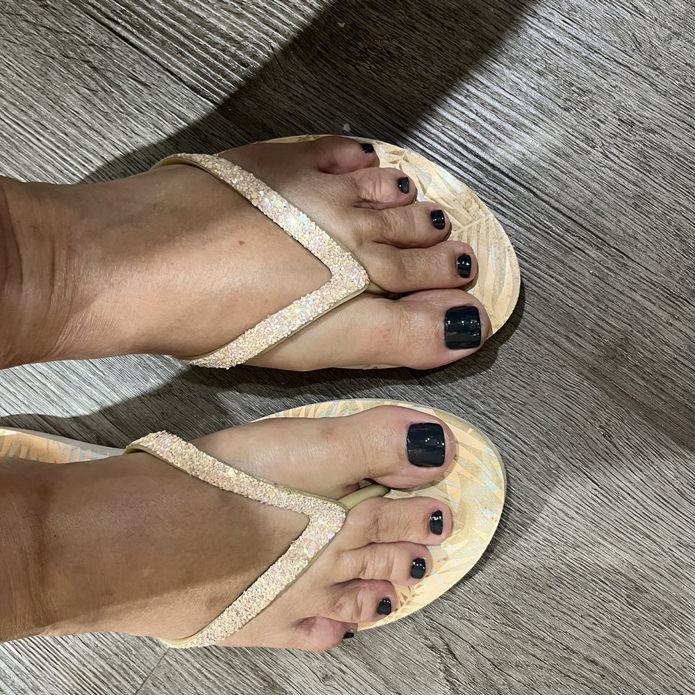 Chanel Nails Spa - Gel pedicure - Nail Salons Near Me - Kahului, Hawaii