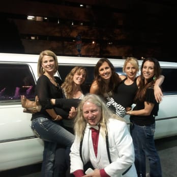 A Limo For You - 4AM and everyone is having a good time. - Limos Near Me A Limo For You - 4AM and everyone is having a good time. - Limos Near Me
