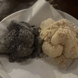 Hakka Mochi 客家麻糬 Hakka Mochi 客家麻糬
