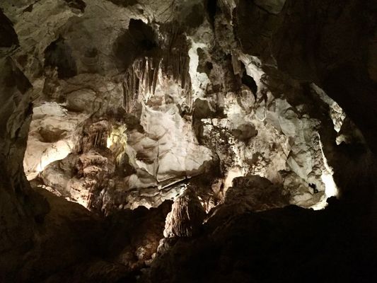 Jenolan Caves by null