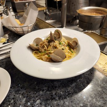 Oyster Bar - Linguini with clams - Seafood Near Me - Henderson, Nevada Oyster Bar - Linguini with clams - Seafood Near Me - Henderson, Nevada