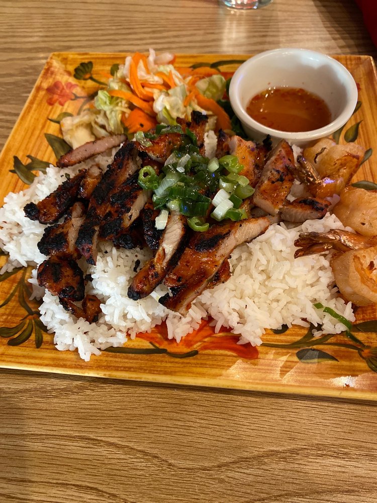 Noodle Palace - Photo 3