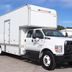 Avon Rents - Hollywood - 24 foot 5 Ton box truck with hydraulic liftgate