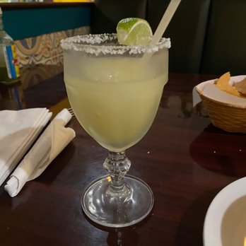 Los Loros Mexican Restaurant - House frozen Margarita - Mexican Near Me - Jacksonville, Florida
