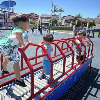 Holly Glen Park - Rolling 'slide' my kiddos love - Parks Near Me - Hawthorne, California Holly Glen Park - Rolling 'slide' my kiddos love - Parks Near Me - Hawthorne, California