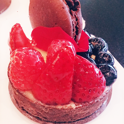 Paul Lafayet - Berries & Macaron Tart
