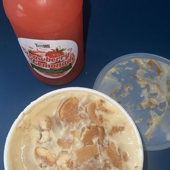 Taste Budz ATL - Banana Pudding Strawberry Lemonade - Comfort Food Near Me - Jonesboro, Georgia Taste Budz ATL - Banana Pudding Strawberry Lemonade - Comfort Food Near Me - Jonesboro, Georgia