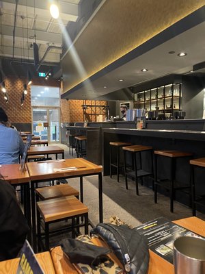 KINTON RAMEN SQUARE-VICTORIA by null