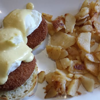 Break Your Fast - Krabbycakes benedict - American Near Me - Union City, California Break Your Fast - Krabbycakes benedict - American Near Me - Union City, California