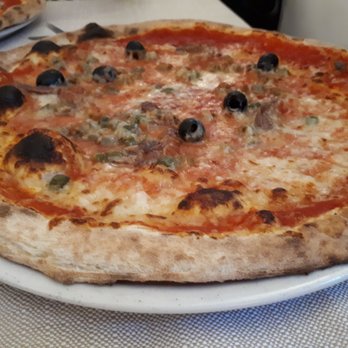 Rottenburger Keller - Pizza Romana - Pizza Near Me - Caldaro, BZ