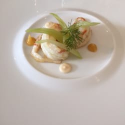 Auberge de Clochemerle - Langoustine, céleri, émulsion de verveine