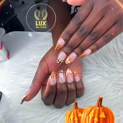 Lux Nail Studio