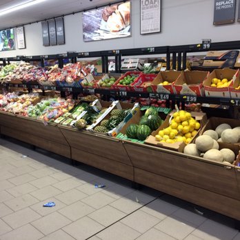 ALDI - Lots of fresh produce - Grocery Near Me - Shrewsbury, Missouri
