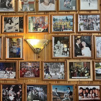 John's Place - Interior - Breakfast & Brunch Near Me - Victoria, British Columbia John's Place - Interior - Breakfast & Brunch Near Me - Victoria, British Columbia