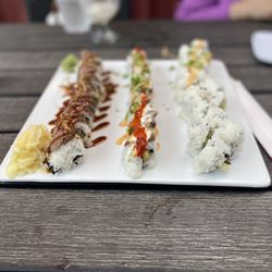Locals Sushi & Sports Pub - James Island - Local lovers, veggie, spicy salmon