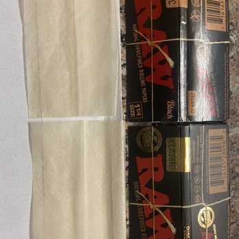 Dr Smoke Shop - Left is the RAW I got at 'DR SMOKE SHOP' Right is the RAW I bought from a licensed distributor - Tobacco Shops Near Me - Los Angeles, California