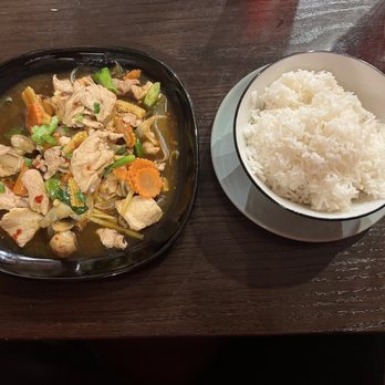 Thai Charm - Ginger stir fry with rice - Thai Near Me - Indianapolis, Indiana