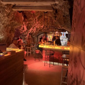 Il Pirata - Bar in cave - Seafood Near Me - Praiano, SA Il Pirata - Bar in cave - Seafood Near Me - Praiano, SA