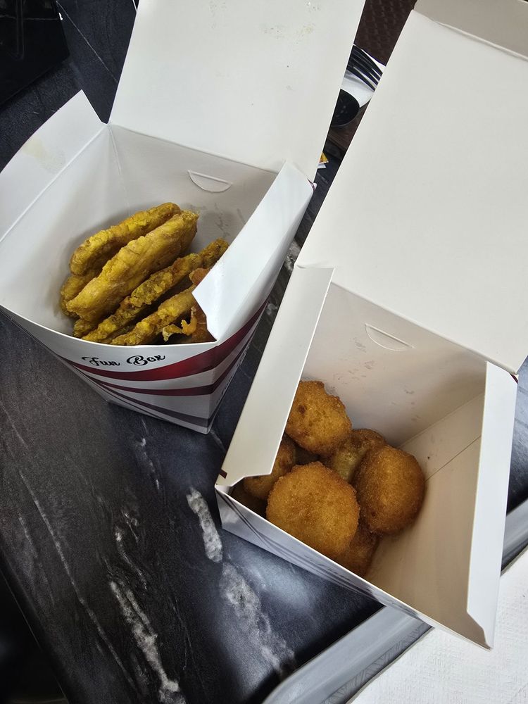 BELLA CHICKEN AND BURGER - Updated January 2026 - 25 Photos - 218 NY-59 ...