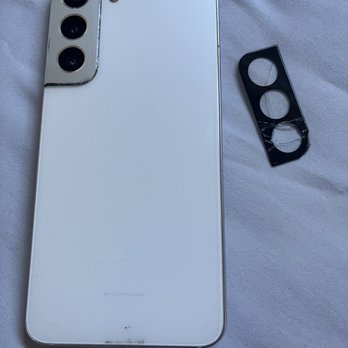 T-Mobile - Non damaged google phone and cracked camera protector - Mobile Phones Near Me - Vista, California
