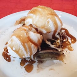 Caprese - Don Costanzo - Apple pie with cinnamon ice cream