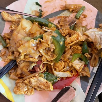 Thai Table - Drunken noodles - Thai Near Me - Berkeley, California Thai Table - Drunken noodles - Thai Near Me - Berkeley, California