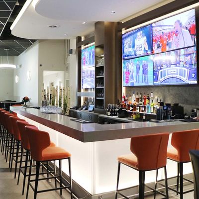 Swing Golf Lounge by null