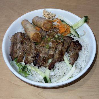 Pho Xic Lo - Vermicelli Grilled Pork & Spring Rolls - Vietnamese Near Me - Windsor, Ontario Pho Xic Lo - Vermicelli Grilled Pork & Spring Rolls - Vietnamese Near Me - Windsor, Ontario