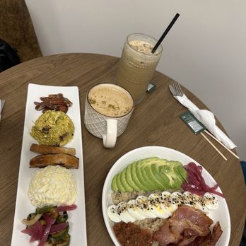 Rise Cafe - Coffee & Tea Near Me - Honolulu, Hawaii
