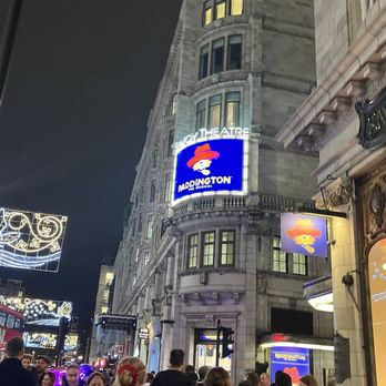 Savoy Theatre - Performing Arts Near Me - London, XGL Savoy Theatre - Performing Arts Near Me - London, XGL