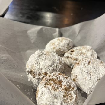 Fat Shack - 5 Deep-Fried OREOS - Desserts Near Me - Las Vegas, Nevada