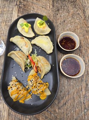 Ugly Dumpling by null